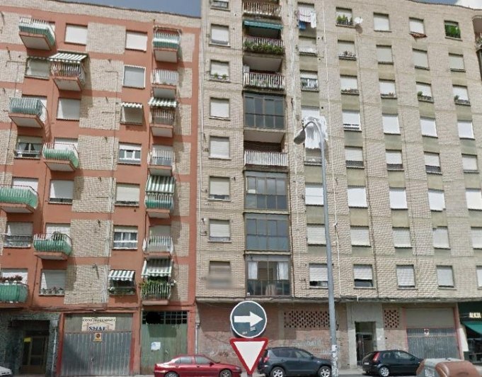Local venta C/ Condado de Treviño nº 37