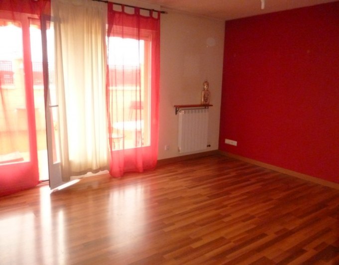 Terraced house in the village of La Rioja 15 minutes from Miranda