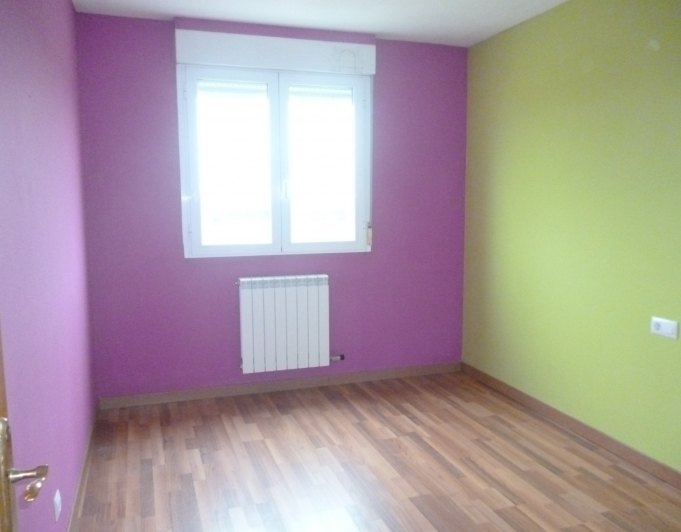 Terraced house in the village of La Rioja 15 minutes from Miranda