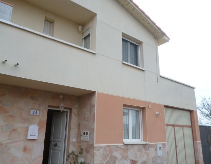 Terraced house in the village of La Rioja 15 minutes from Miranda