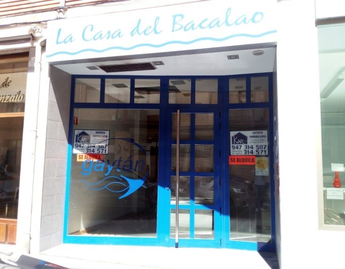 Rental of commercial premises in Calle Arenal