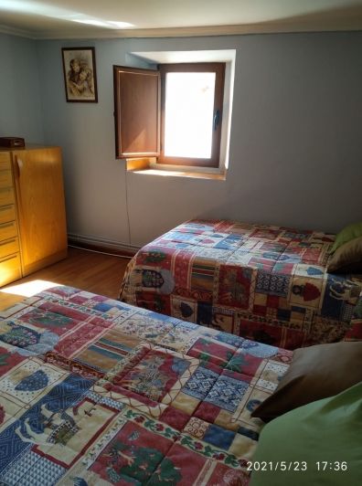 Casa a la venta de tres alturas en San Millán.