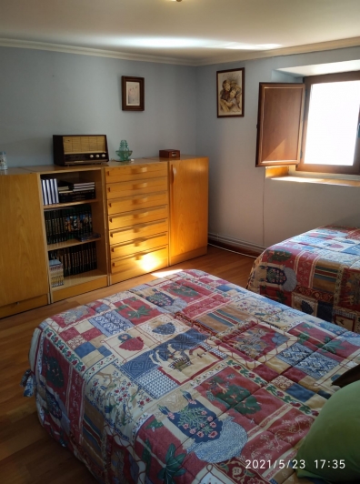 Casa a la venta de tres alturas en San Millán.