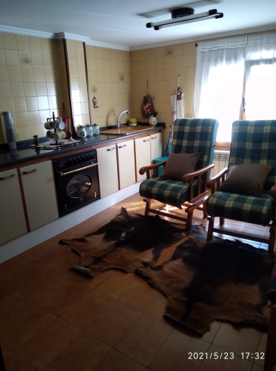 Casa a la venta de tres alturas en San Millán.