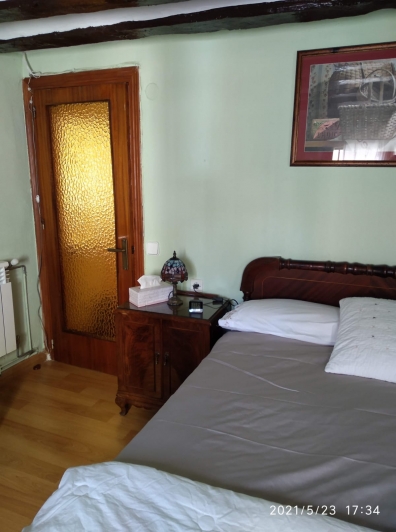 Casa a la venta de tres alturas en San Millán.