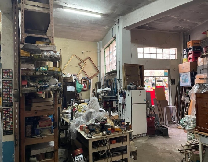 Local a la venta con grandes posibilidades