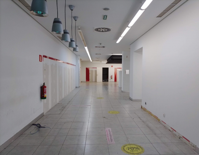 Local for rent in the city center