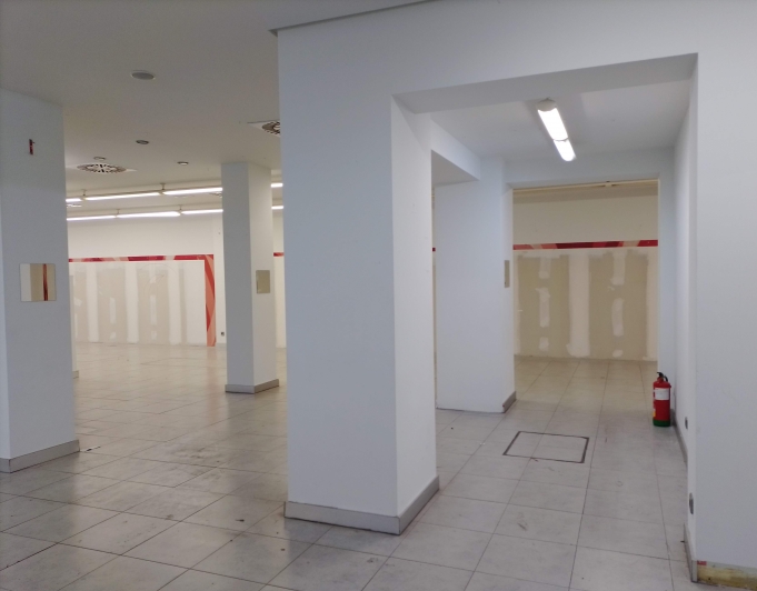 Local for rent in the city center