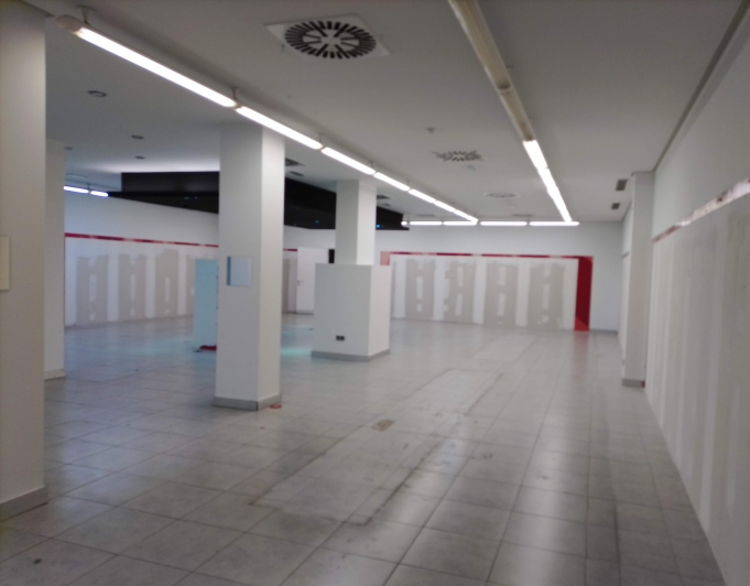 Local for rent in the city center