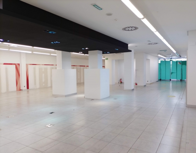 Local for rent in the city center