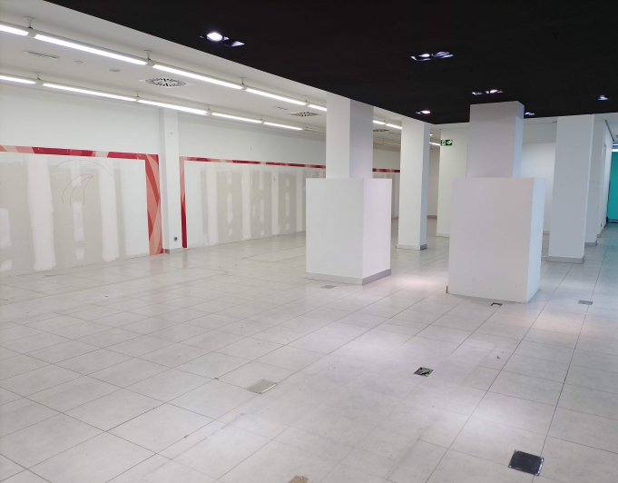 Local for rent in the city center