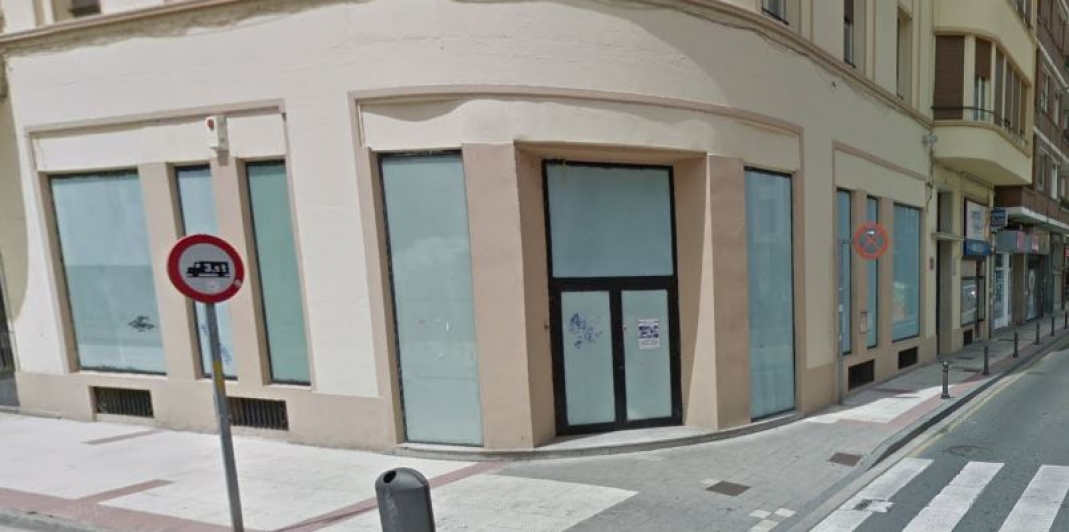 Locales en venta en calle Gregorio Solabarrieta.