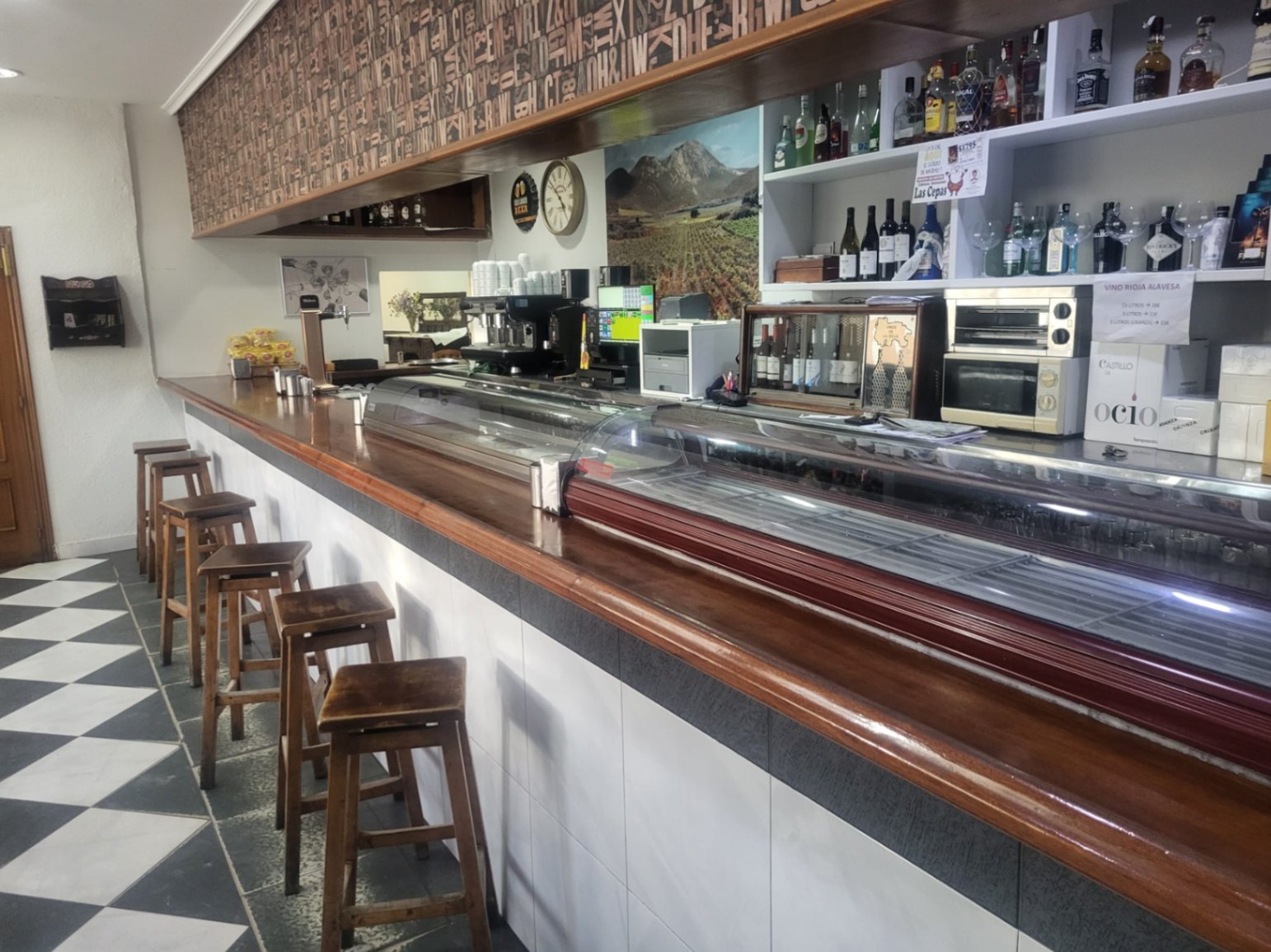 RESTAURTANTE EN VENTA CON NEGOCIO AL DIA
