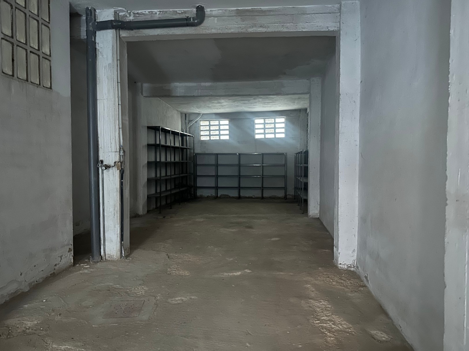 Local comercial a la venta en calle Rio Ebro