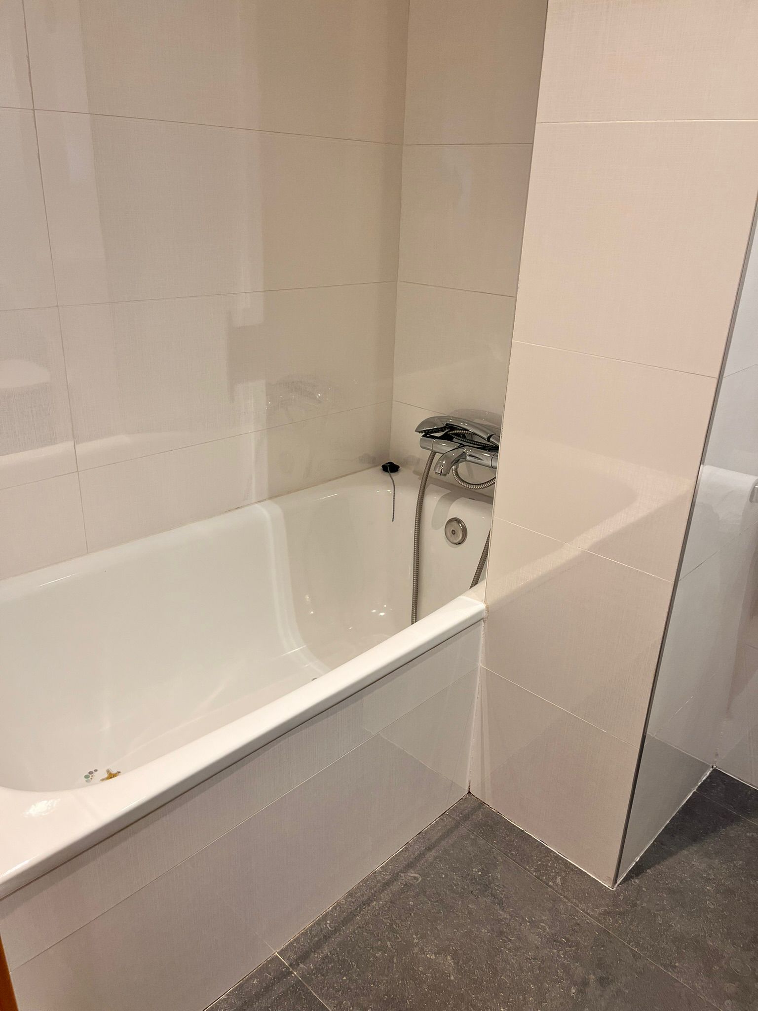 Precioso piso en venta en el centro de la ciudad con plaza de garaje incluida