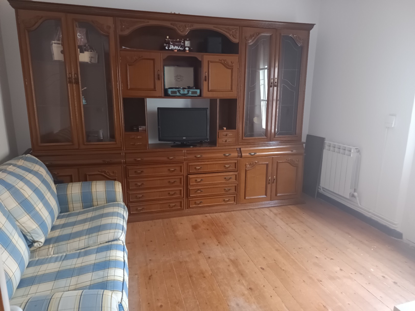 Piso de estructura de madera a la venta