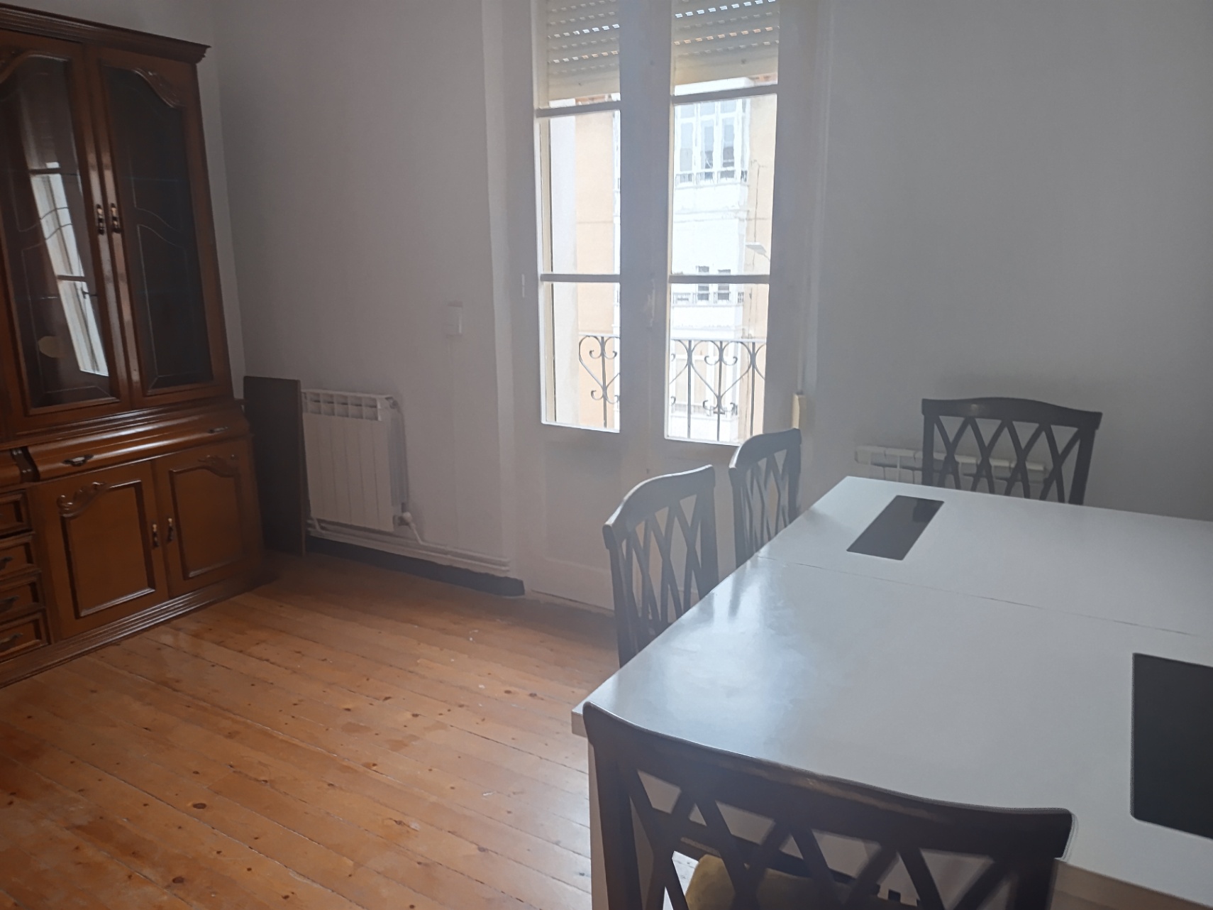 Piso de estructura de madera a la venta