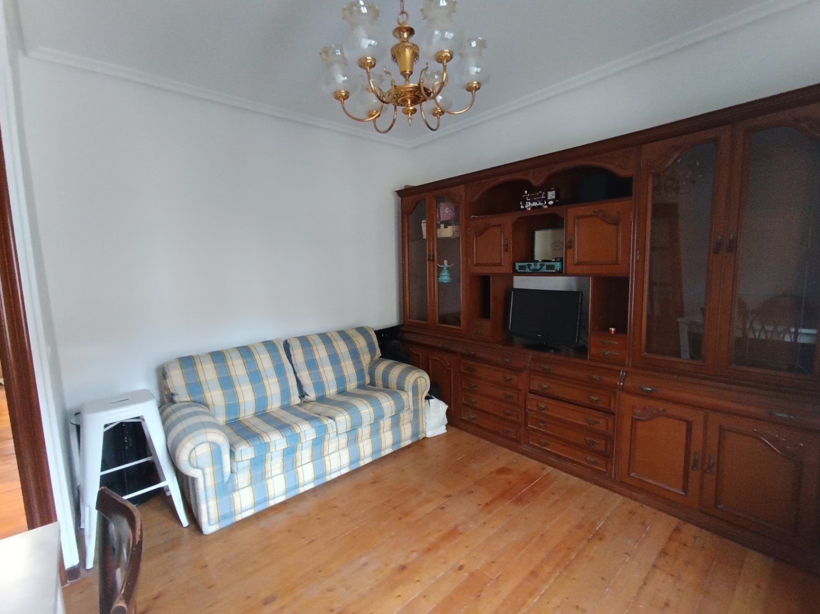 Piso de estructura de madera a la venta