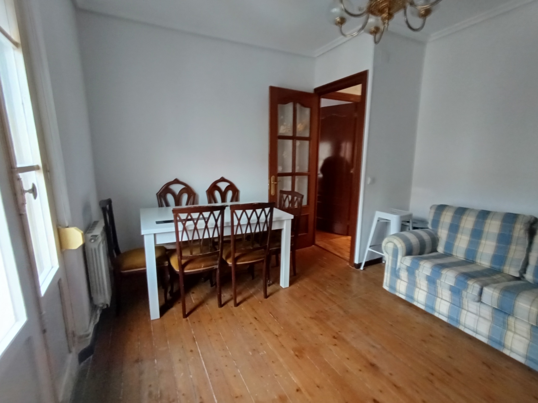 Piso de estructura de madera a la venta