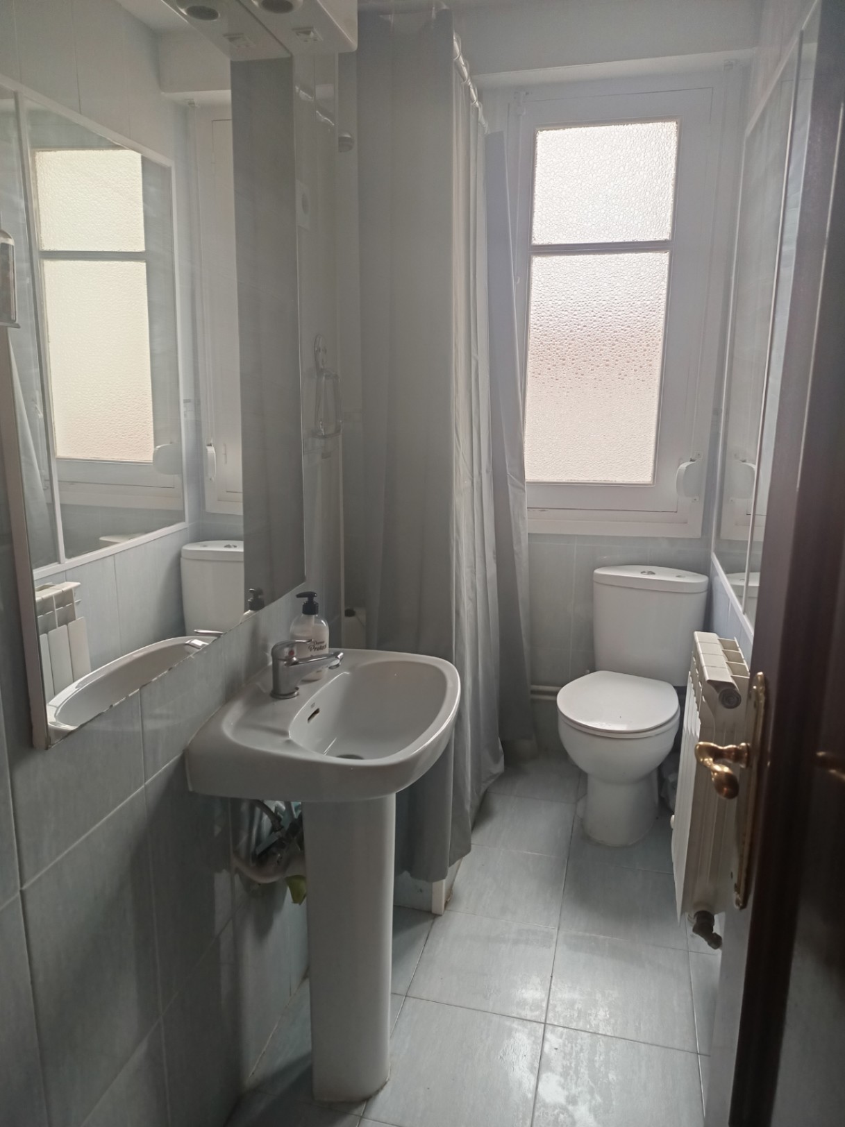 Piso de estructura de madera a la venta
