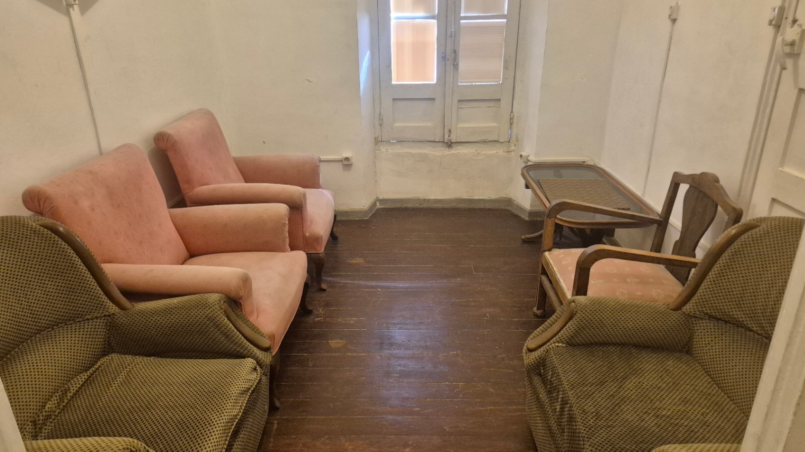 Edificio entero a la venta (4 viviendas)
