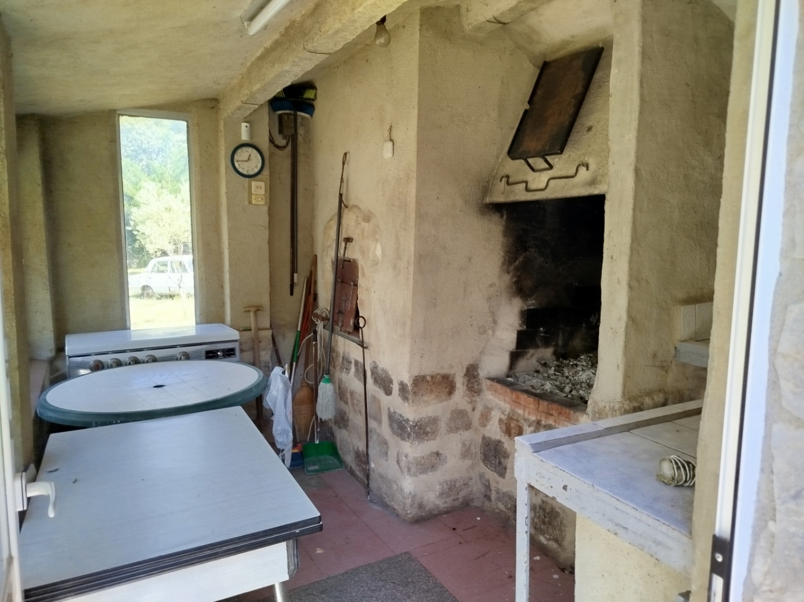 COUNTRY HOUSE WITH 6,000 METERS OF LAND