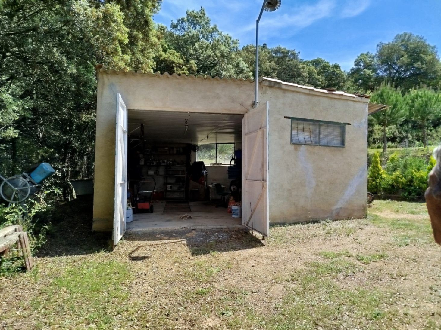 COUNTRY HOUSE WITH 6,000 METERS OF LAND