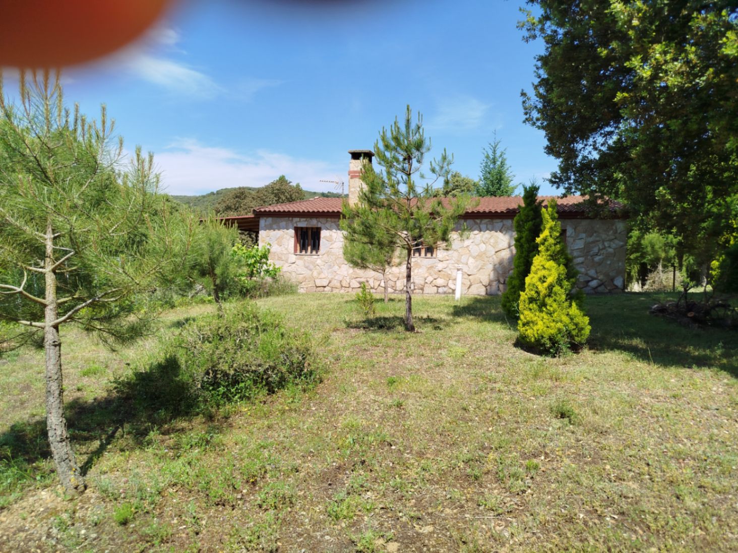 COUNTRY HOUSE WITH 6,000 METERS OF LAND
