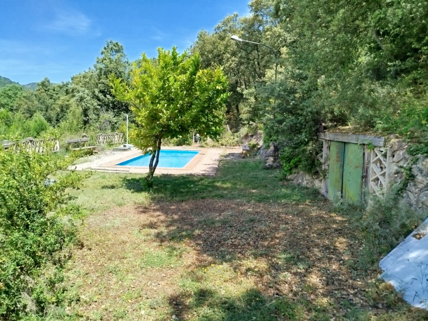 COUNTRY HOUSE WITH 6,000 METERS OF LAND