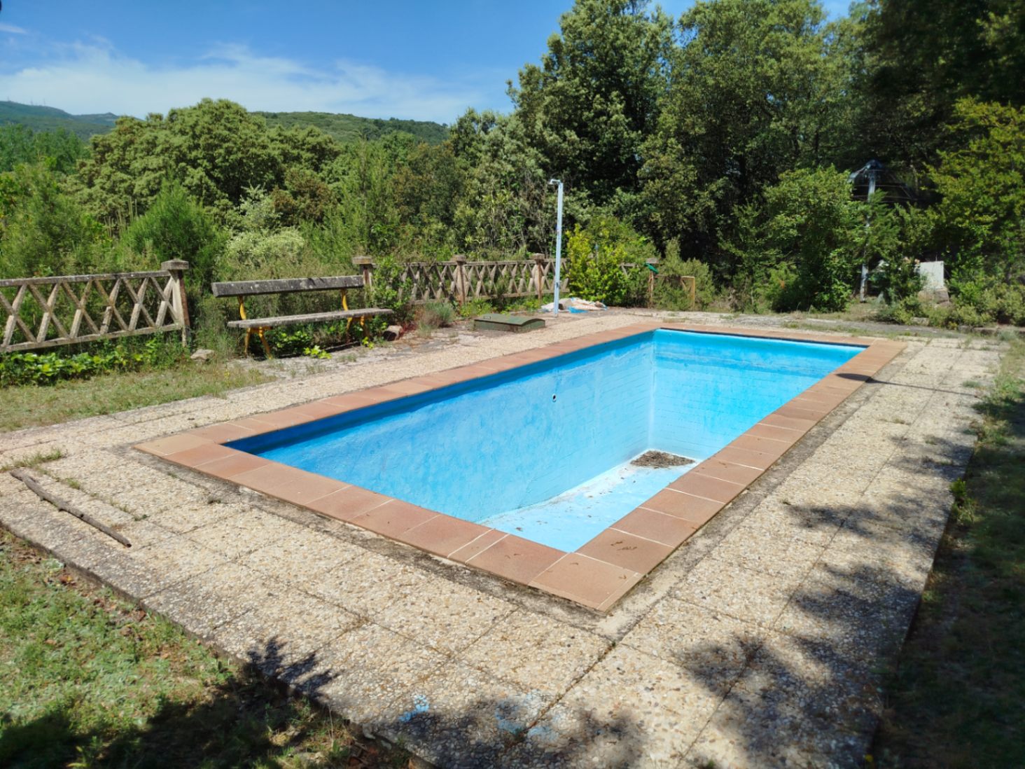 COUNTRY HOUSE WITH 6,000 METERS OF LAND