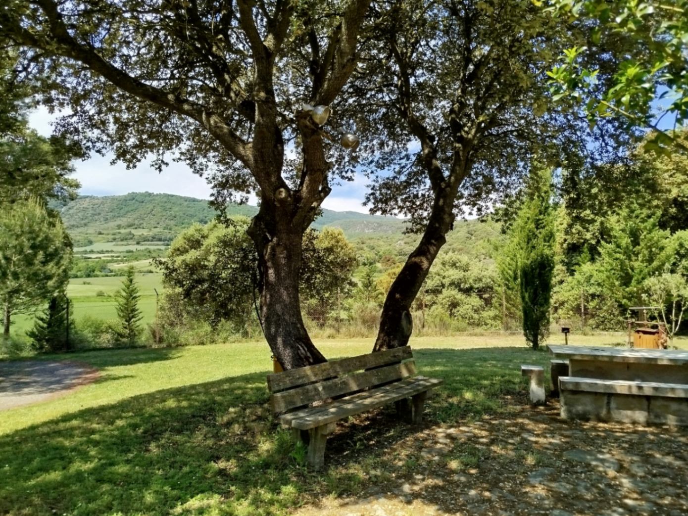 COUNTRY HOUSE WITH 6,000 METERS OF LAND