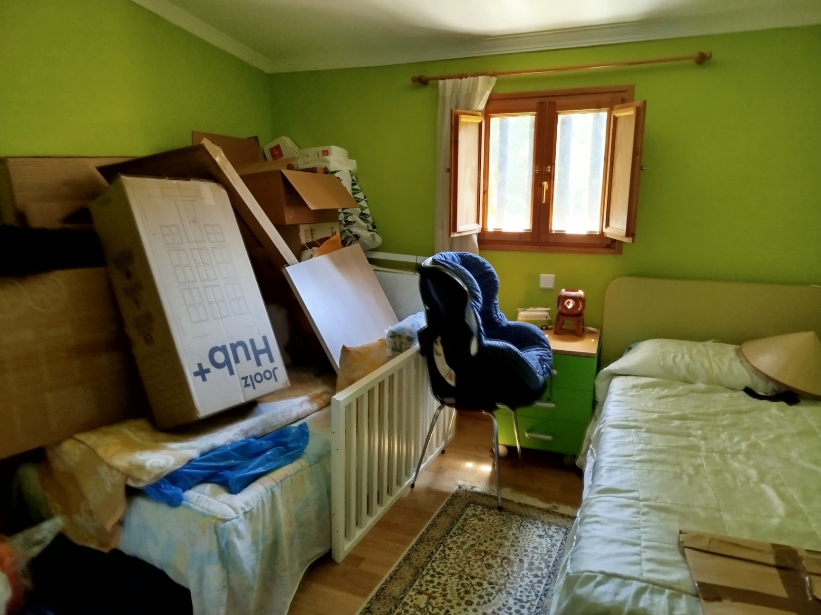 COUNTRY HOUSE WITH 6,000 METERS OF LAND