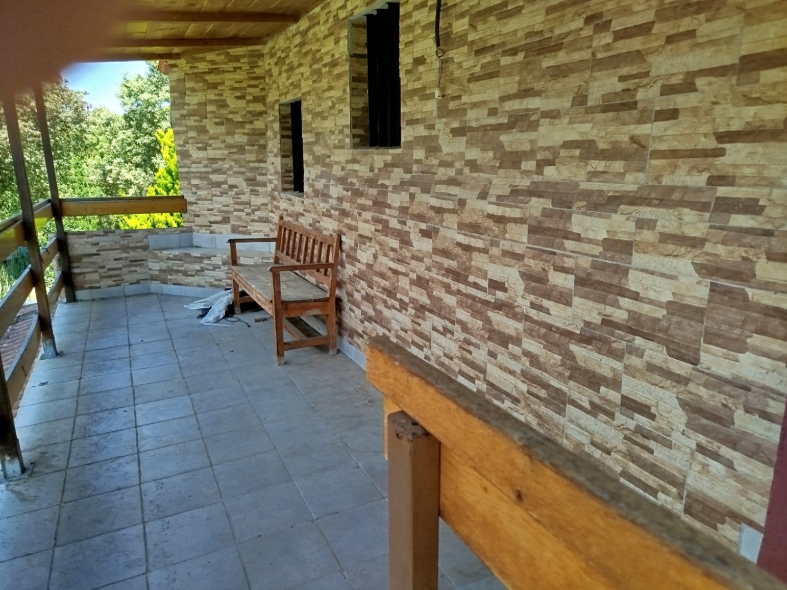 COUNTRY HOUSE WITH 6,000 METERS OF LAND