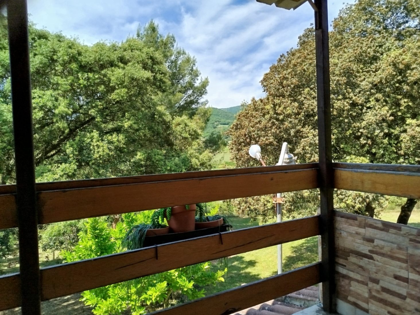 COUNTRY HOUSE WITH 6,000 METERS OF LAND