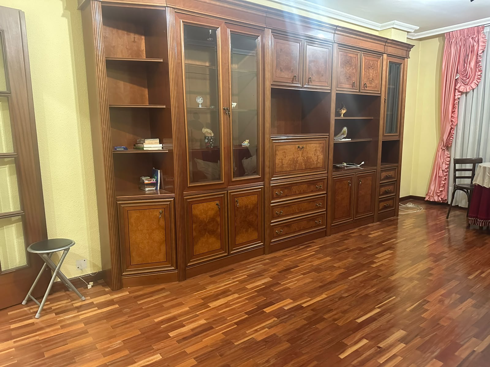 Vivienda de 3 habitaciones y 2 baños con plaza de garaje y dos trasteros