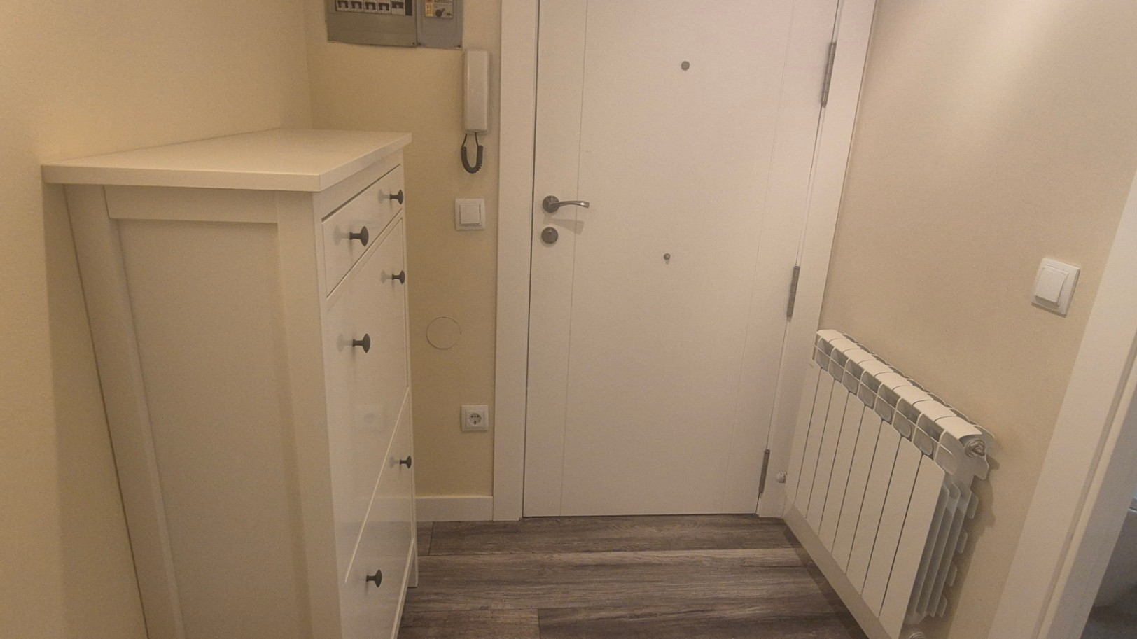 Studio for sale with elevator and parking space