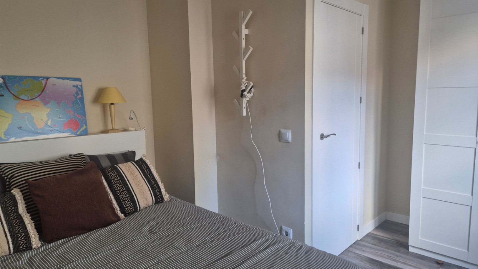 Studio for sale with elevator and parking space