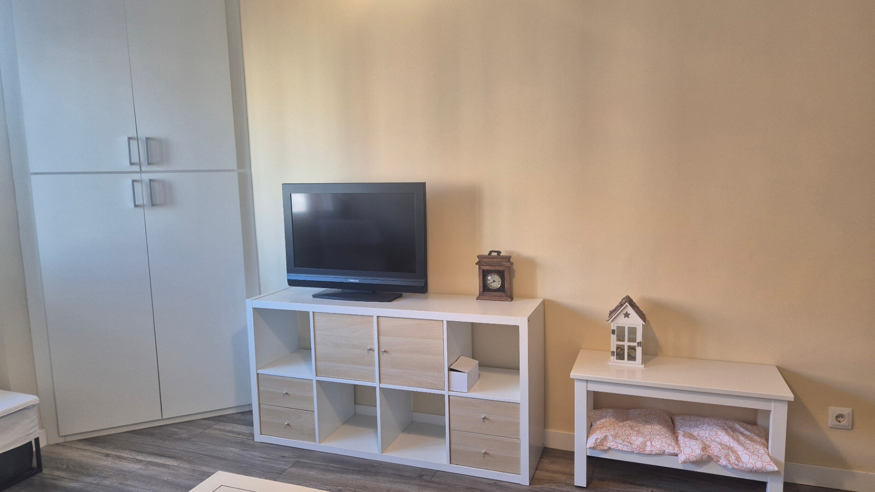 Studio for sale with elevator and parking space