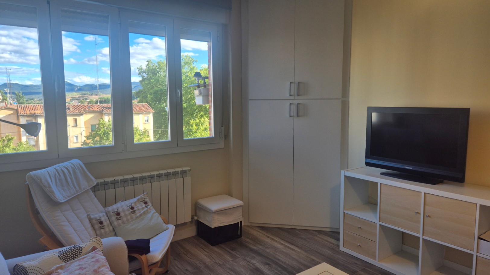 Studio for sale with elevator and parking space