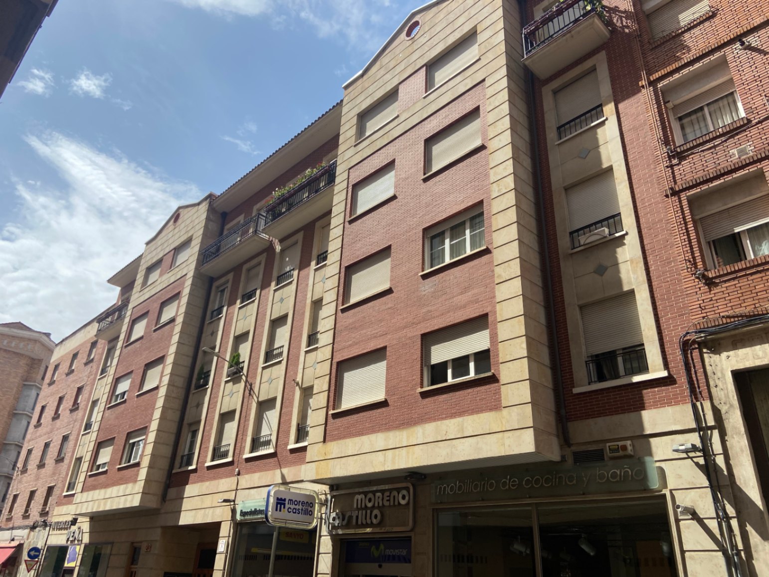 Apartamento en el centro junto al Parque Antonio Machado. Totalmente amueblado. Garaje opcional. 