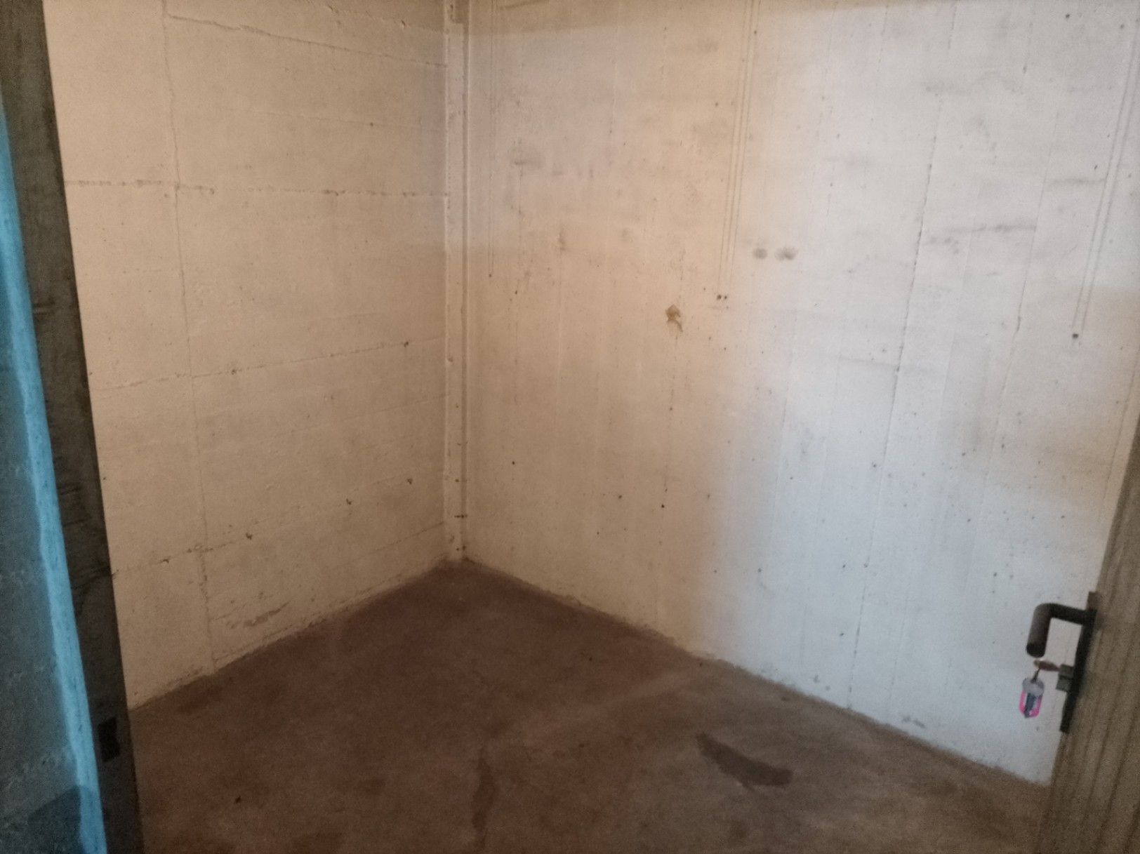 Plaza de garaje con trastero a la venta en el centro de la ciudad