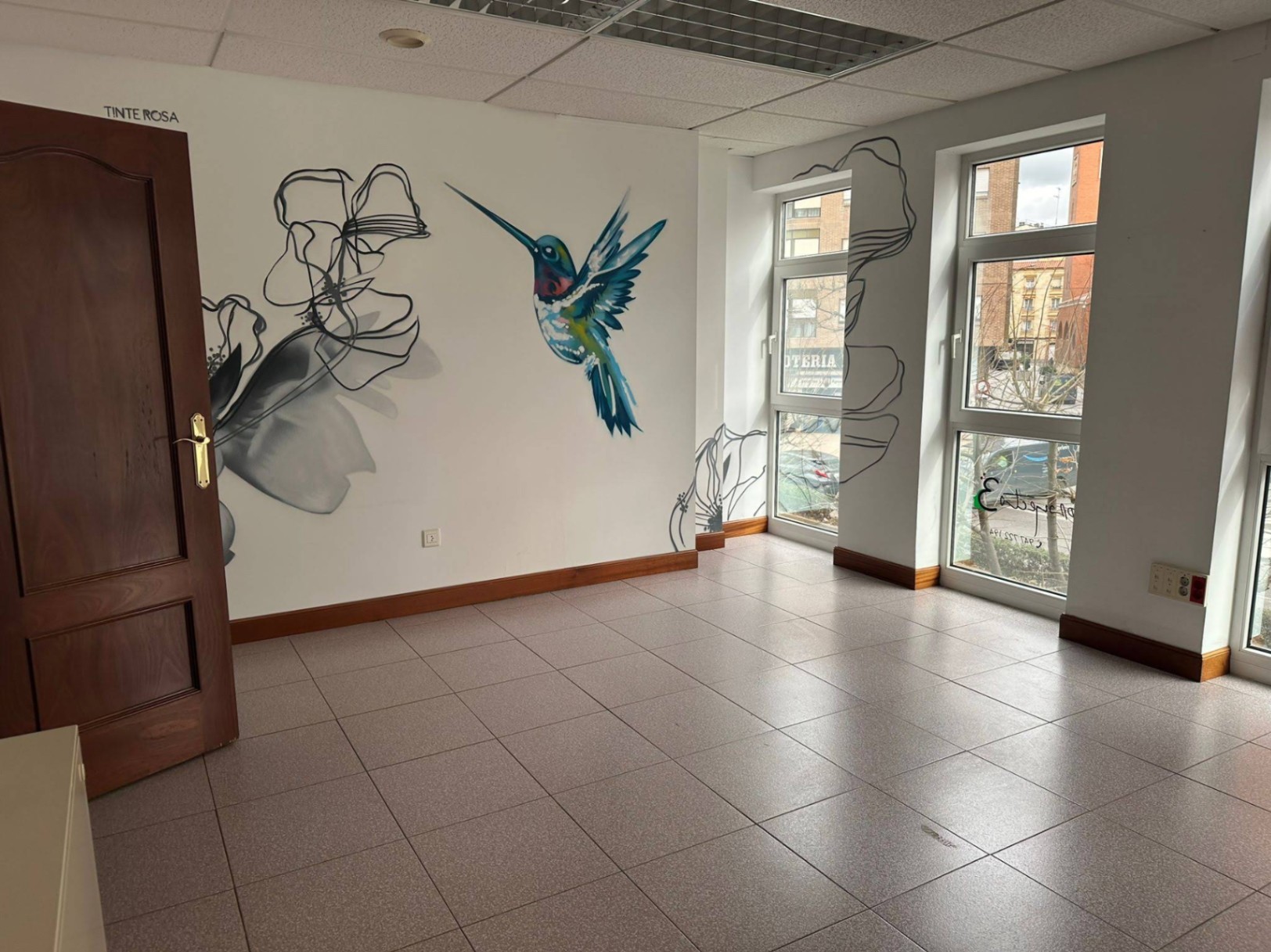 Office for rent in the center of Miranda, fully equipped