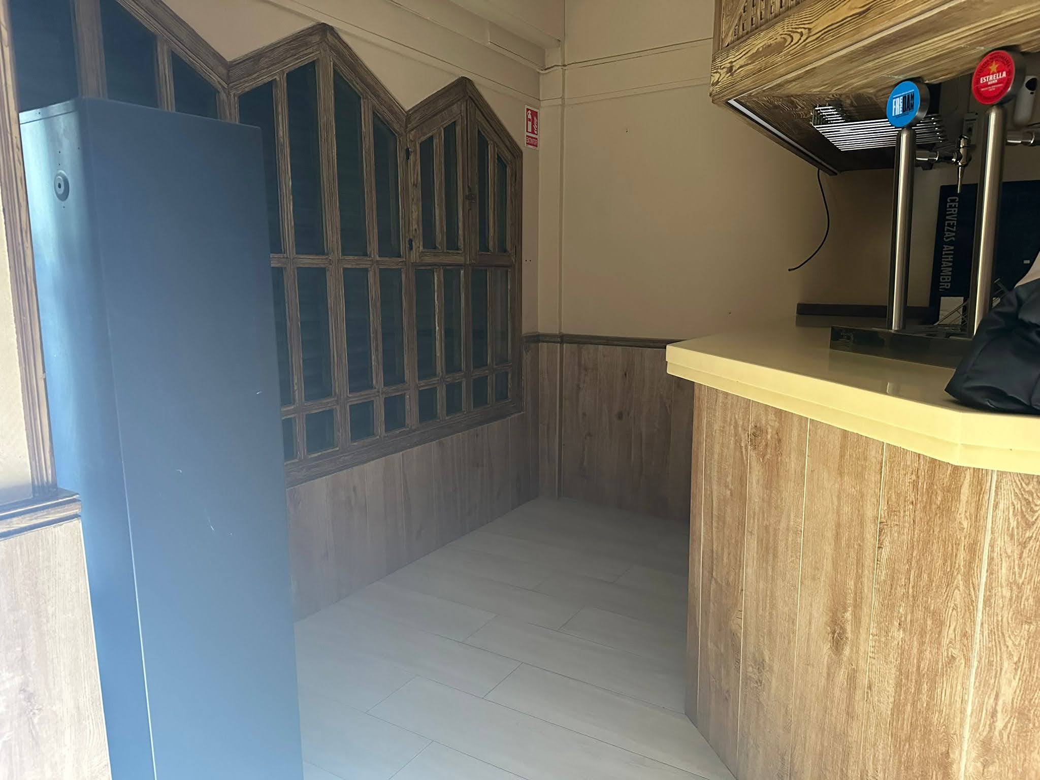 Conditioned bar rental