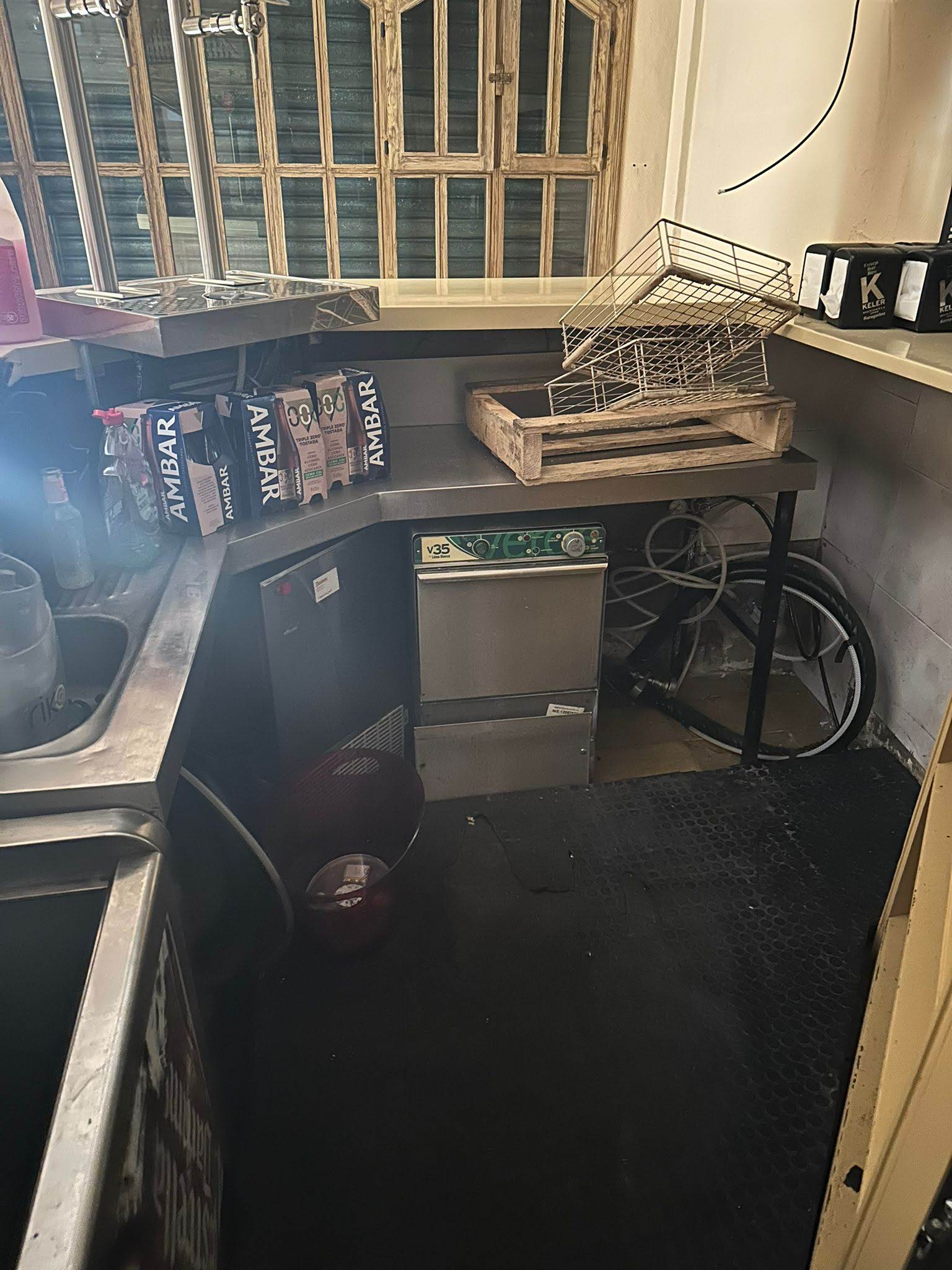 Conditioned bar rental