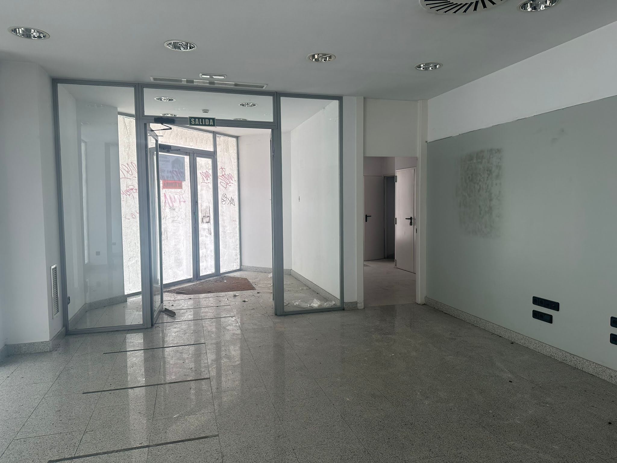 Local comercial en el centro de la ciudad en Calle Estación