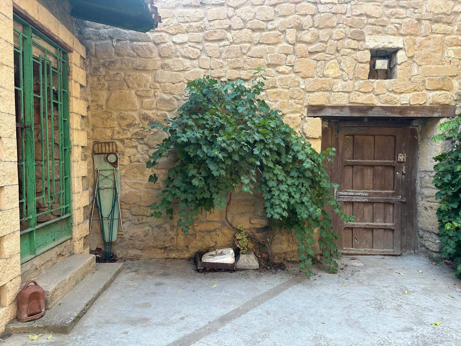 Bodega a la venta en Cuzcurrita de rio Tiron
