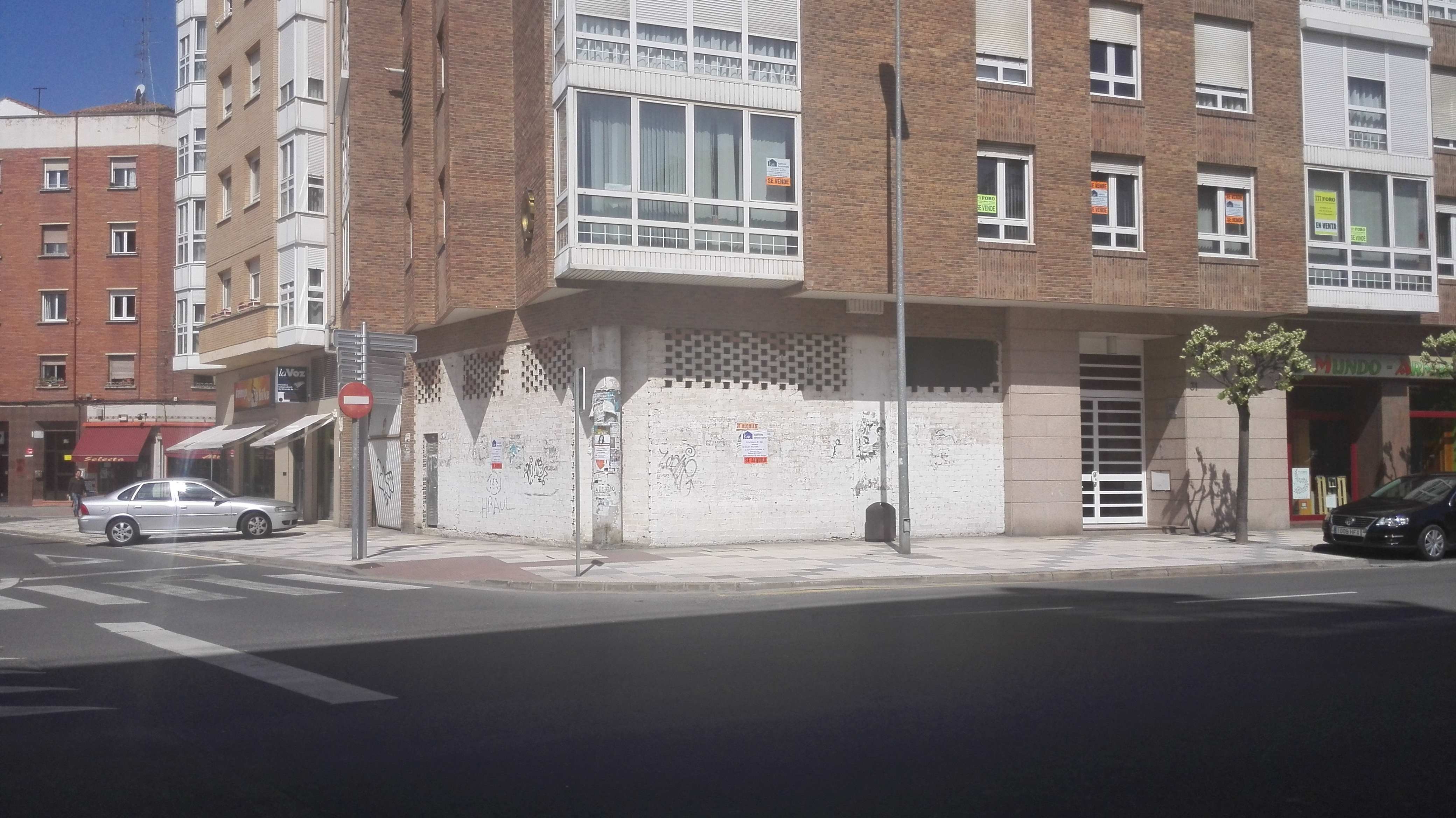 Alquiler local frente al Parque Antono Machado