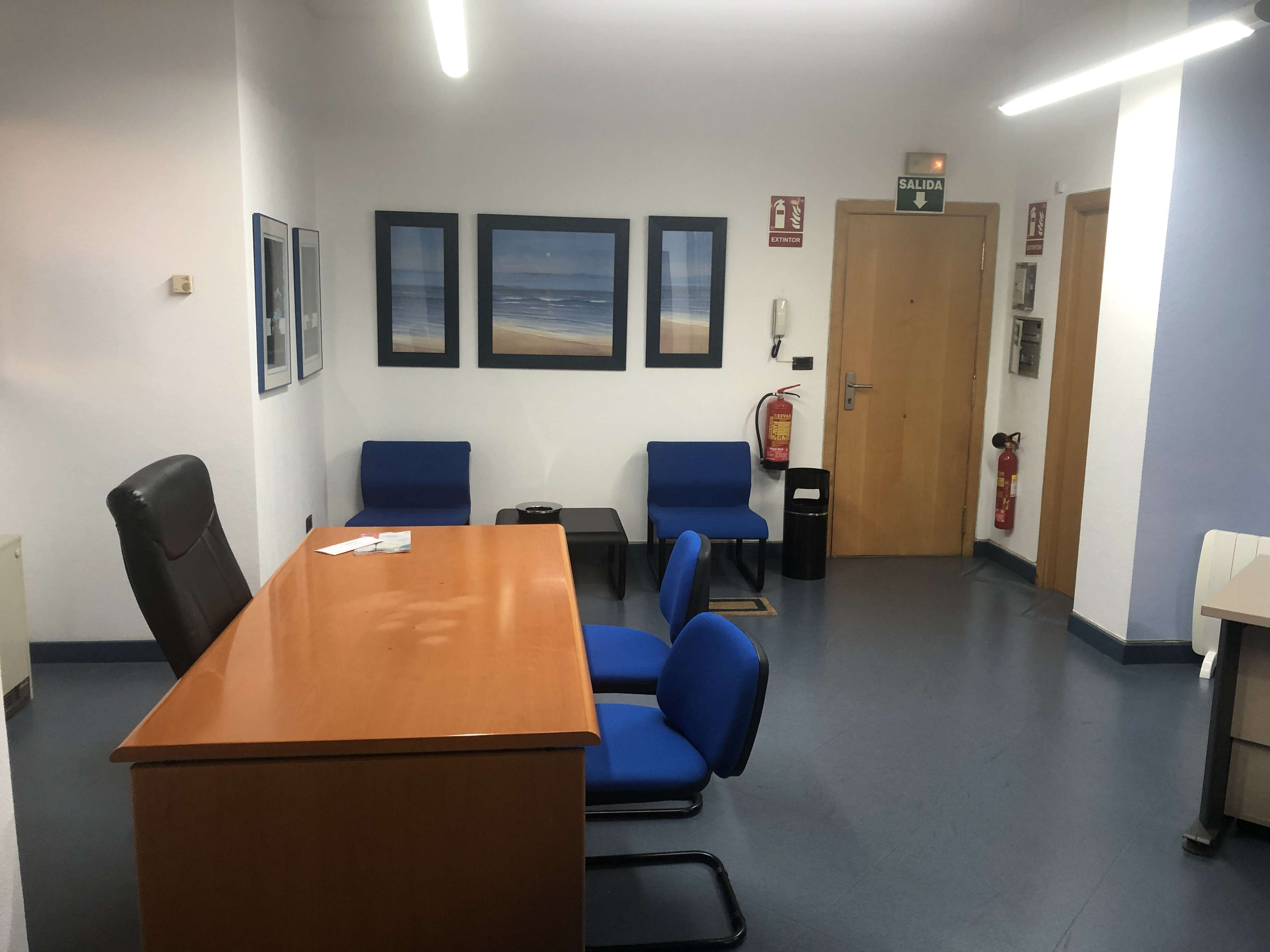 Oficina totalmente habilitada en el centro