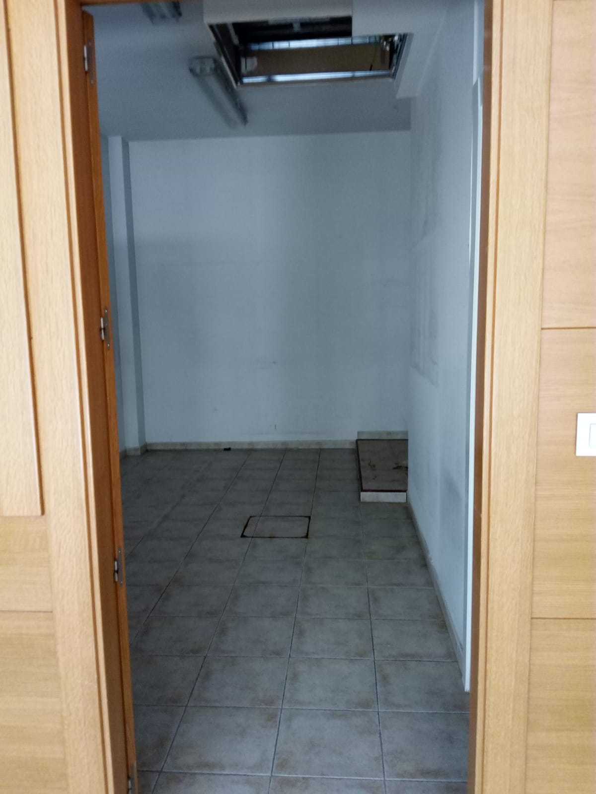 Alquiler de local comercial en Calle Arenal