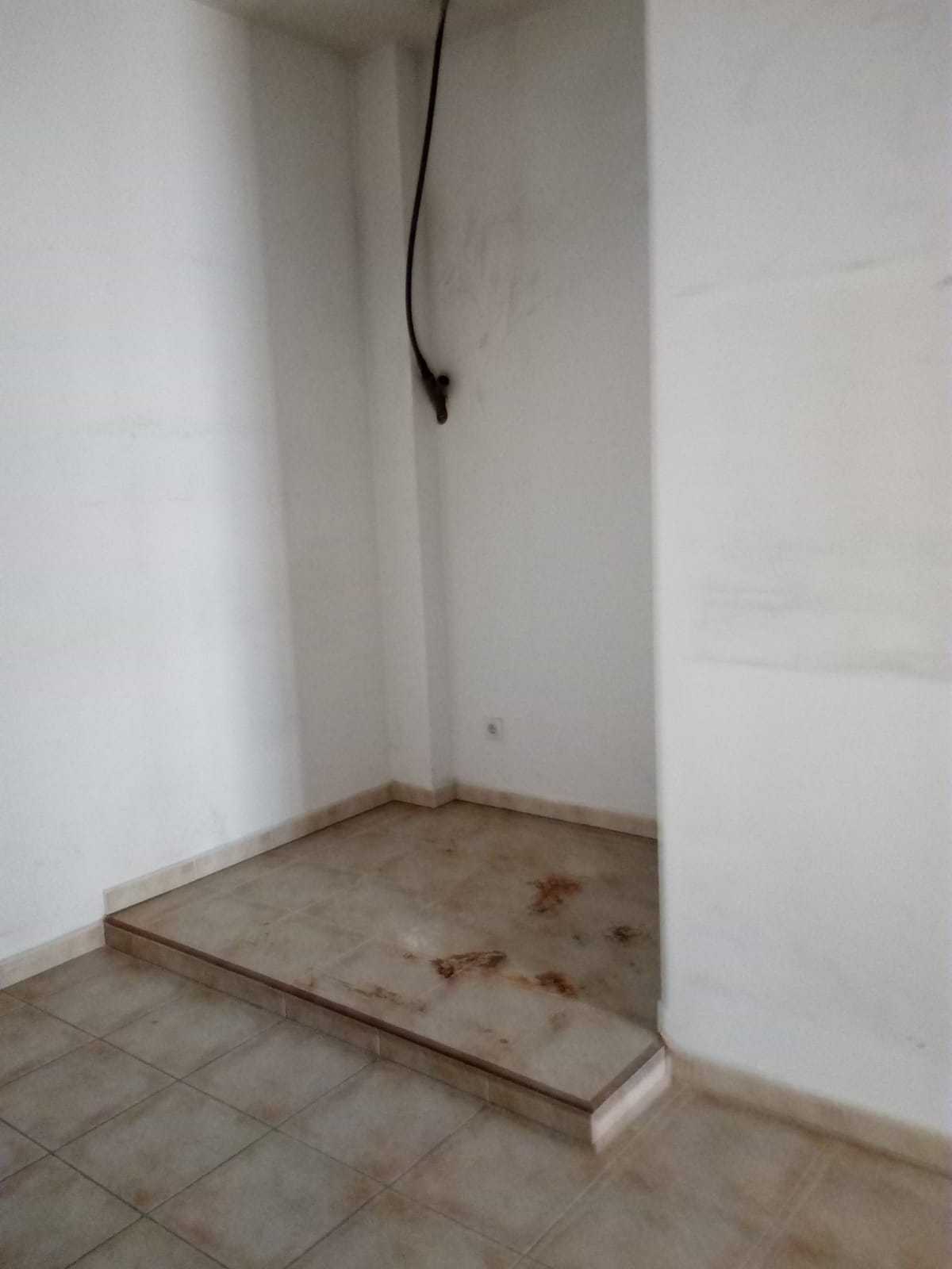Alquiler de local comercial en Calle Arenal